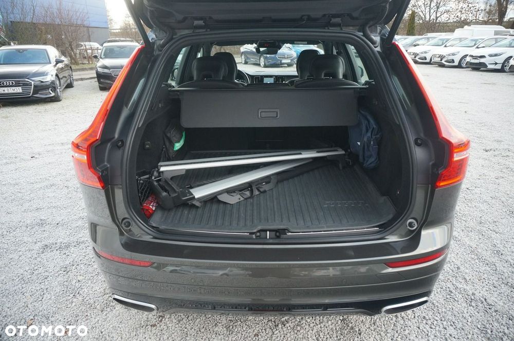Volvo XC 60 B4 B Geartronic RDesign - 33
