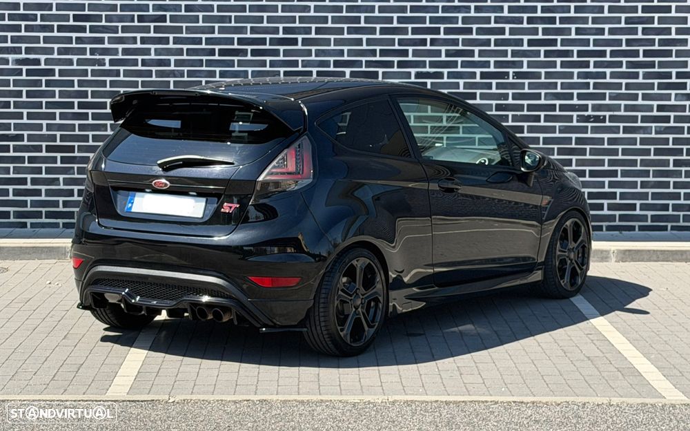 Ford Fiesta 1.6 EcoBoost ST - 6