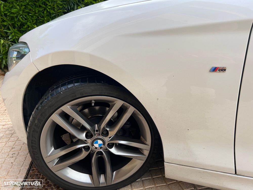 BMW 118 d Pack M - 11
