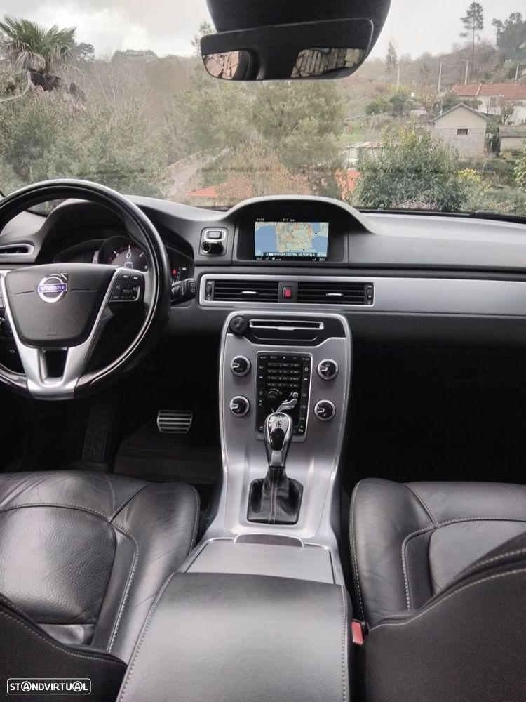 Volvo XC 70 2.0 D4 Summum Dynamic Geartronic - 12