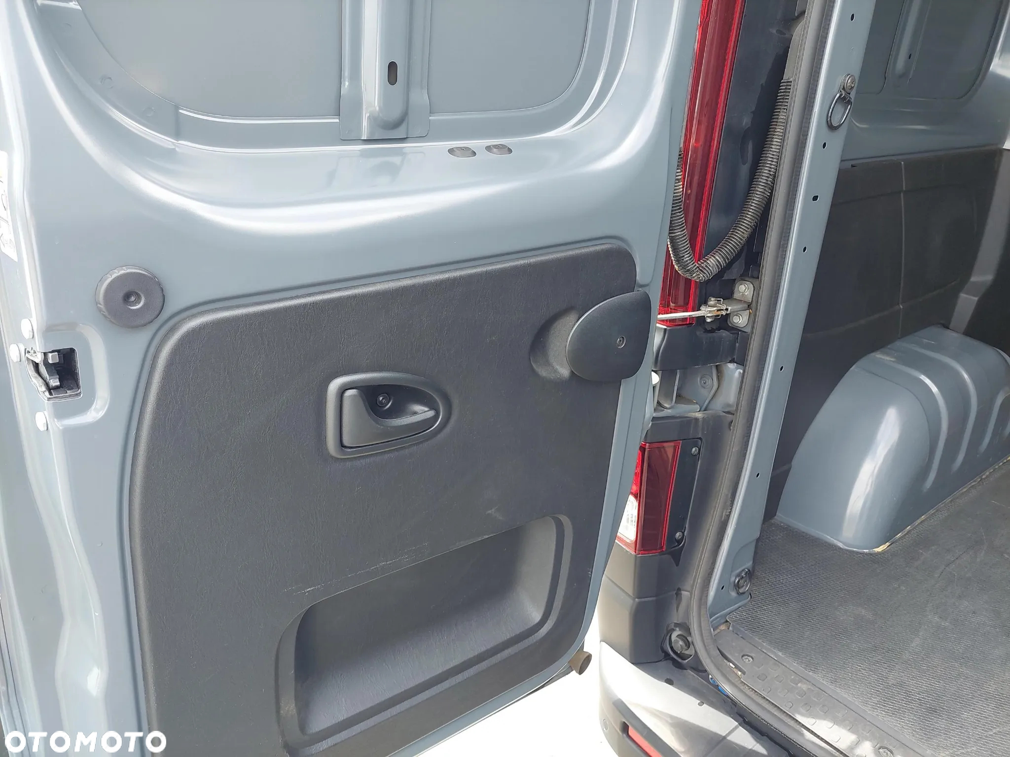 Renault Trafic - 23