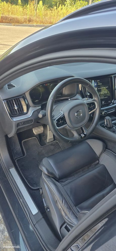 Volvo V60 2.0 T8 AWD TE R-Design - 7