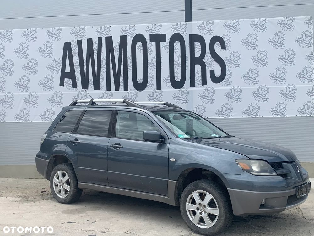 MITSUBISHI OUTLANDER 2003 *SAMOCHÓD NA CZĘŚCI* 1650 MASKA, LAMPA, DRZWI, LUSTERKO, ZDERZAK, GRILL, BŁOTNIK, KLAPA, BELKA, DESKA, FOTELE, KANAPA, ĆWIARTKA KIEROWNICA, TARCZE, ZACISKI, ZAWIESZENIE, KOMPLETNY PRZÓD, KOMPLETNY TYŁ, LICZNIK, ZEGARY, PRAWE LEWE PRZÓD TYŁ