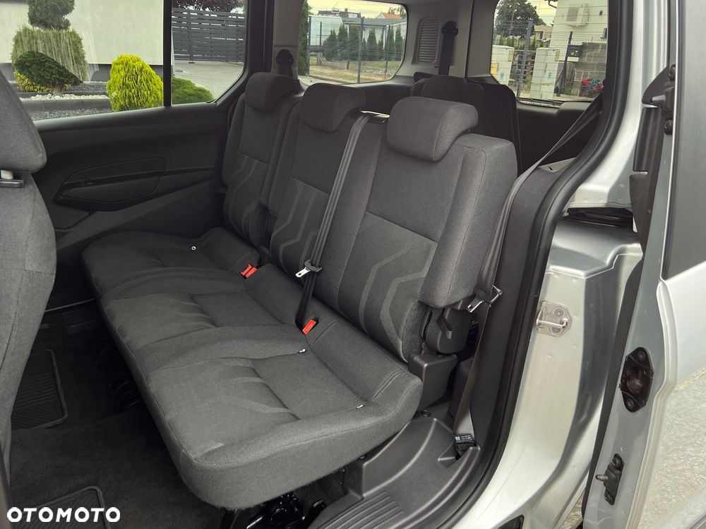 Ford Tourneo Connect Grand - 25