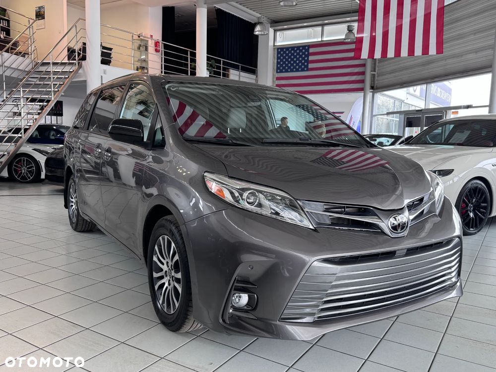 Toyota Sienna 3.5 V6 - 1