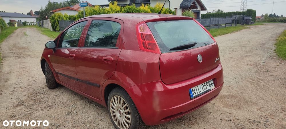 Fiat Grande Punto - 2