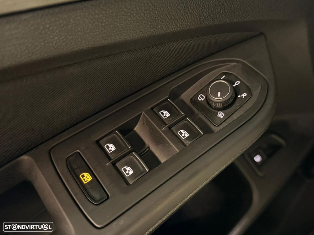 VW Golf 1.4 TSI e-Hybrid DSG - 23