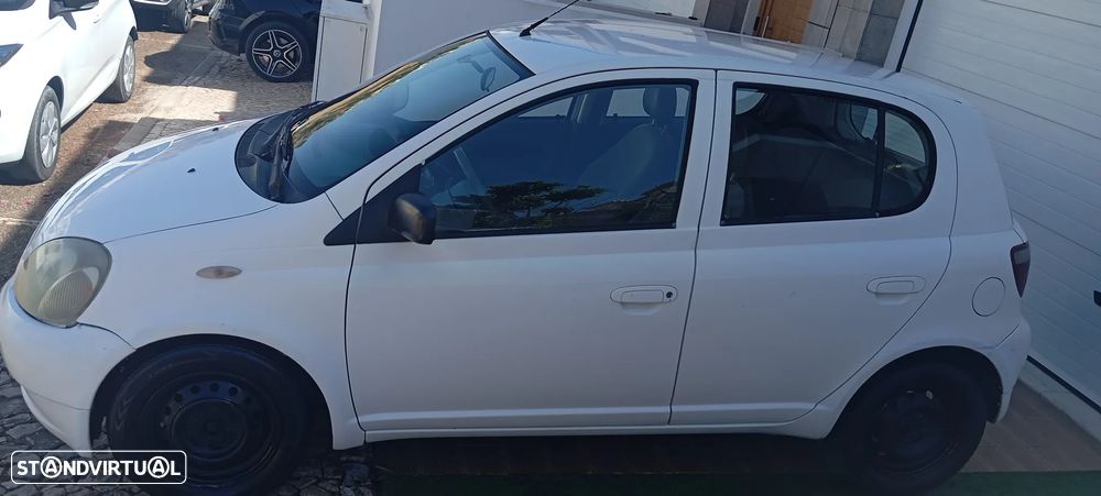 Toyota Yaris 1.0 Terra - 8
