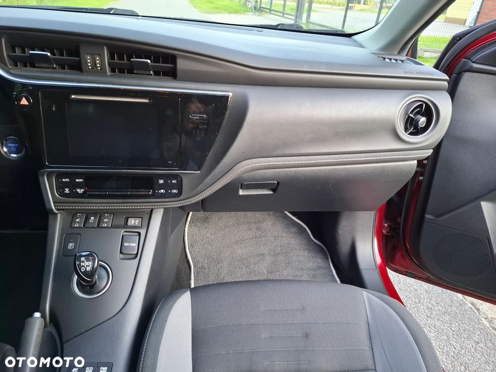 Toyota Auris - 33