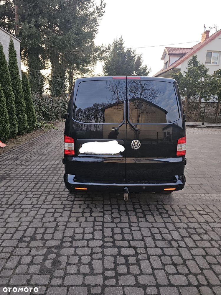 Volkswagen Caravelle - 5