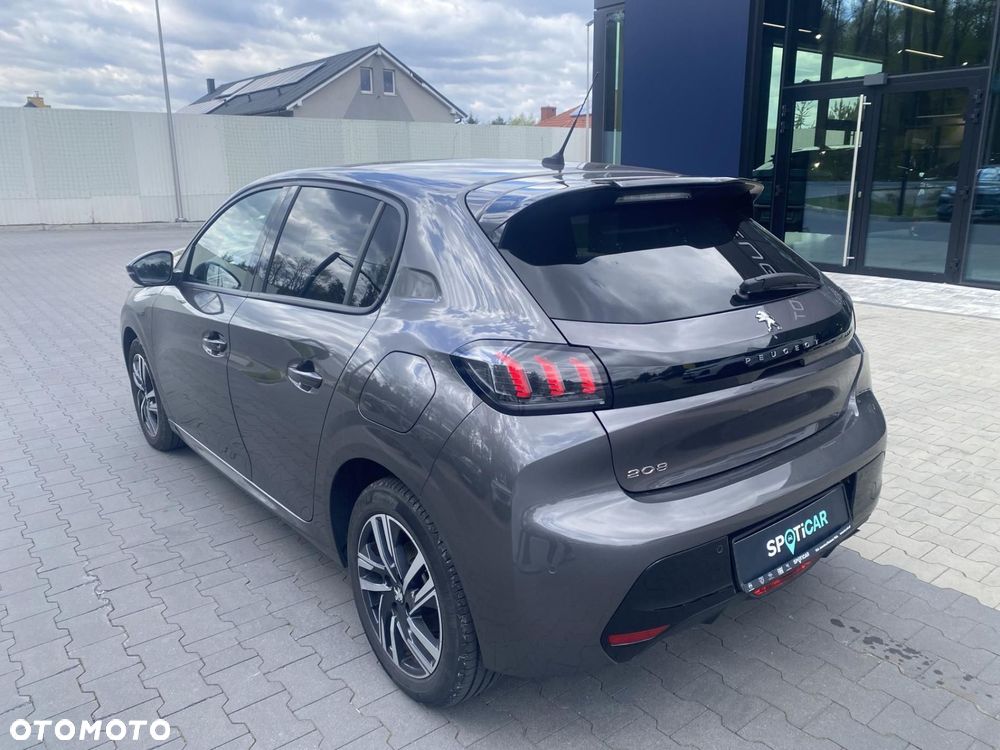 Peugeot 208 - 3