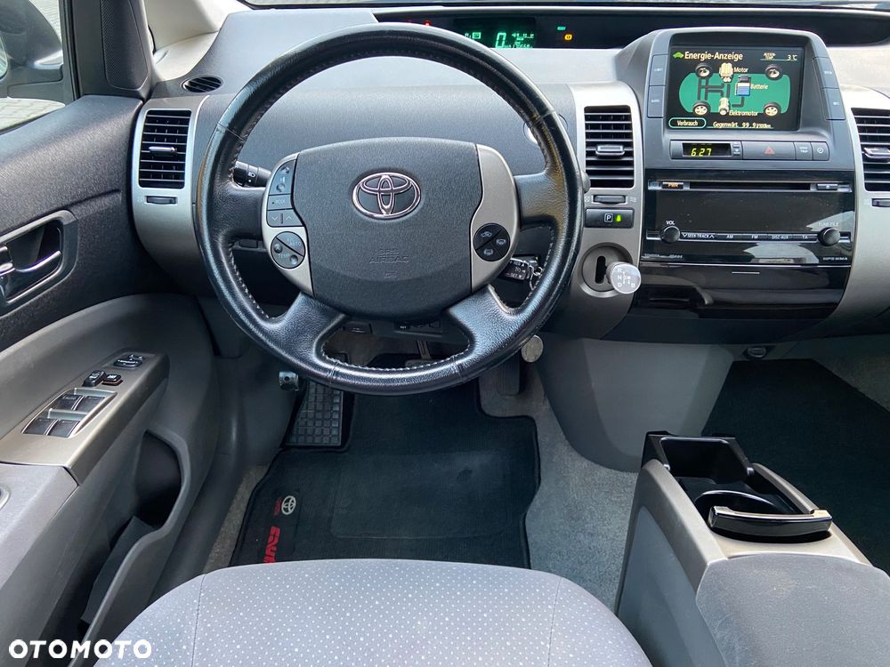 Toyota Prius 1.5 VVT-i Sol - 15