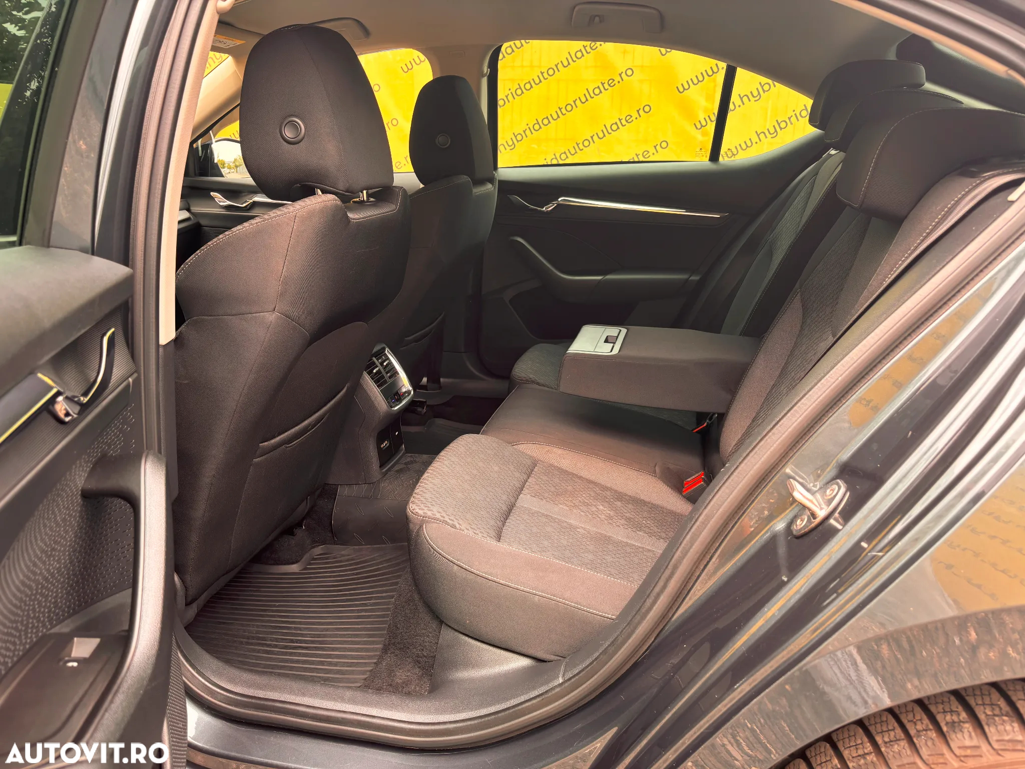 Skoda Octavia 2.0 TDI DSG Style - 36
