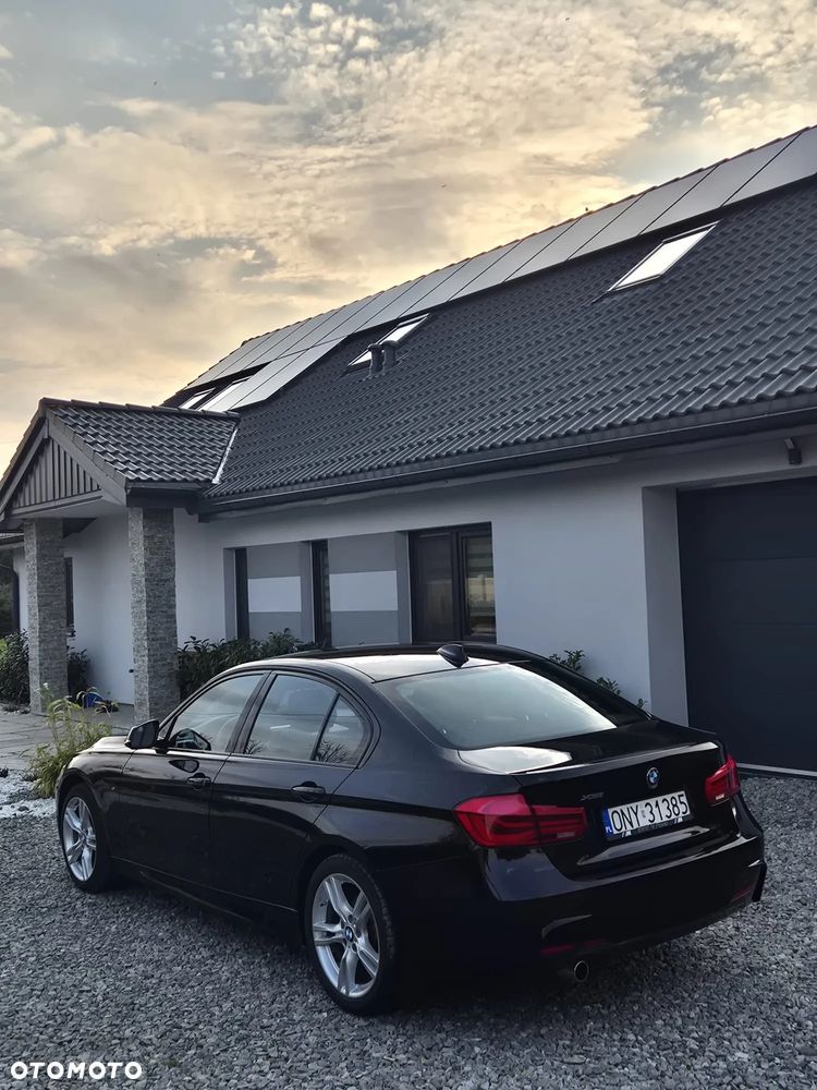BMW Seria 3 320d xDrive M Sport - 9