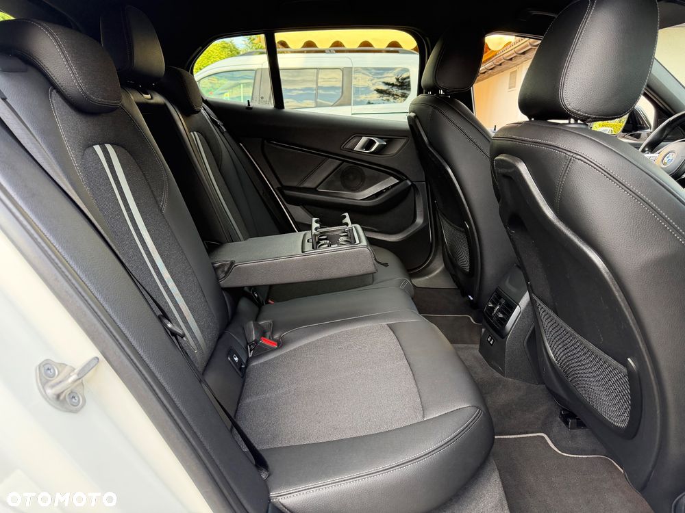 BMW Seria 1 118i M Sport Shadow - 29