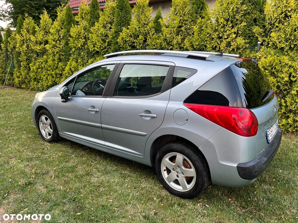 Peugeot 207 1.4 - 11