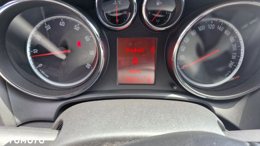 Opel Astra - 16
