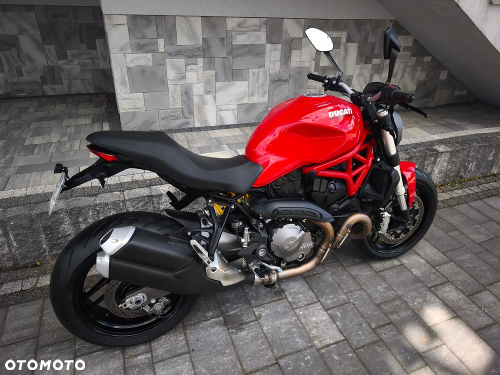 Ducati Monster - 11