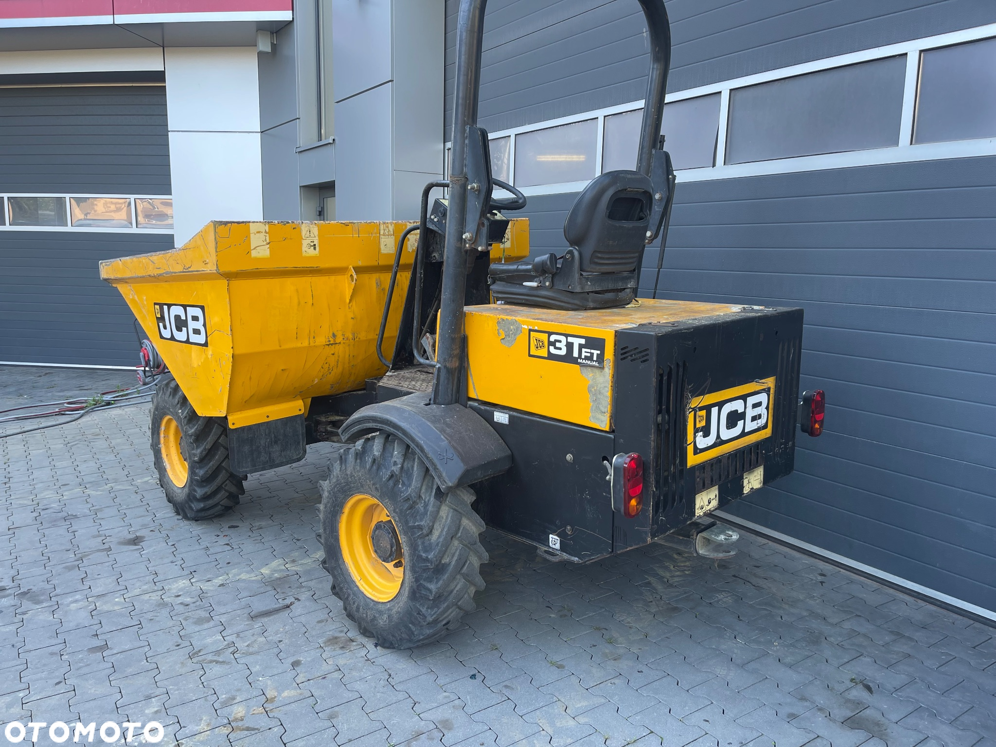 JCB 3TFT - 8