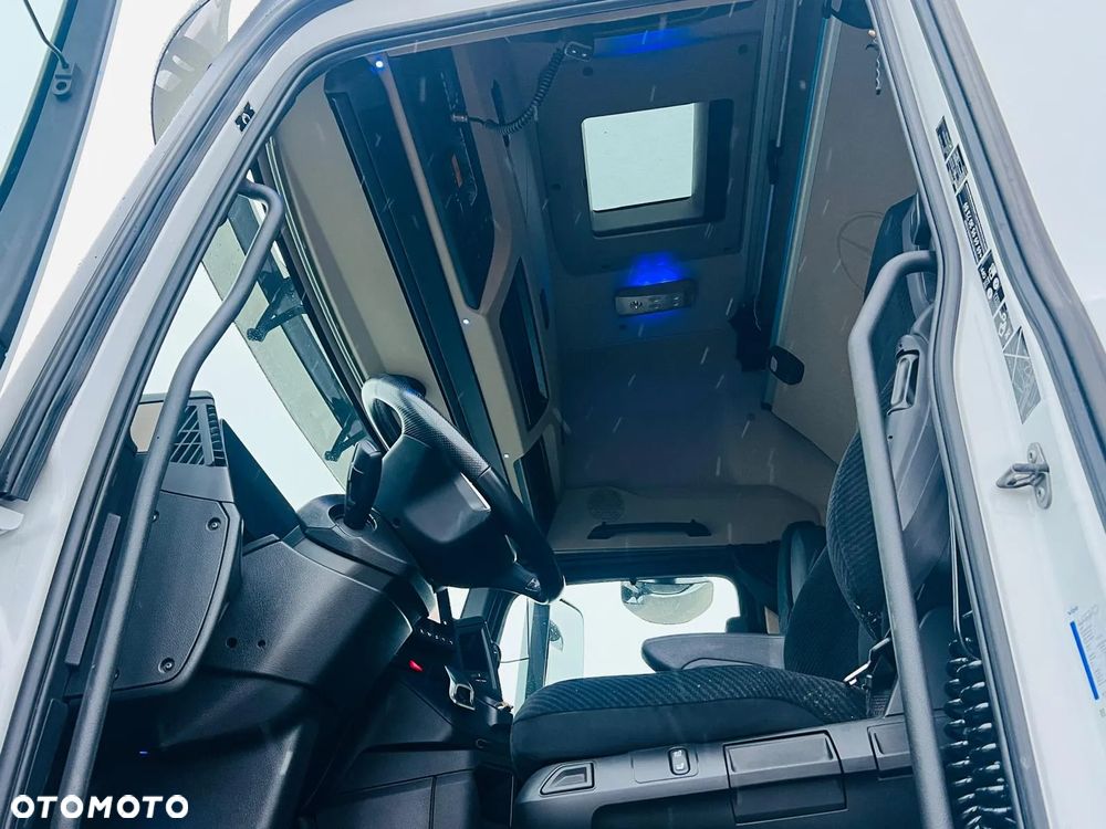 Mercedes-Benz Actros 1845/GIGA SPACE/Retarder olejowy/Klima Postojowa/Aktywny tempomat ACC/ - 9