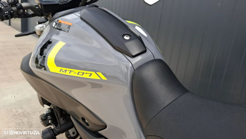 Yamaha MT-07 Nardo Grey 35 kw - 48