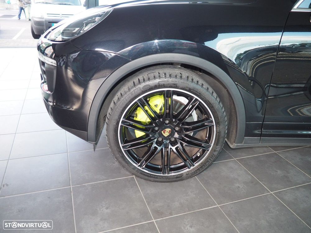 Porsche Cayenne S E-Hybrid Platinum Edition - 4