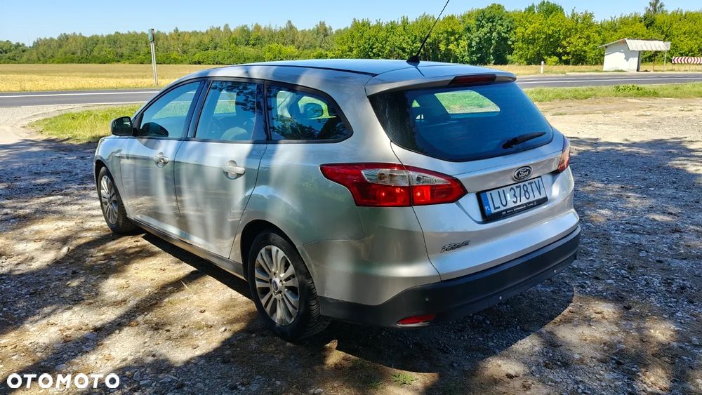 Ford Focus 1.6 Ambiente - 7