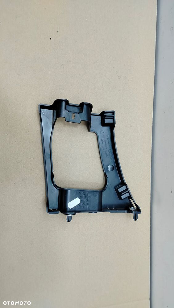 NOWY ŚLIZG ZDERZAKA PRAWY TYŁ EXPERT JUMPY PROACE IV 16- - 2