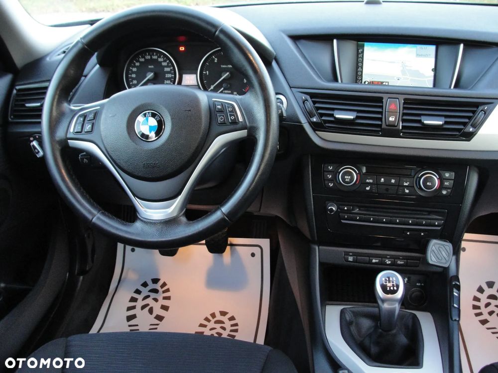 BMW X1 xDrive20d xLine - 6