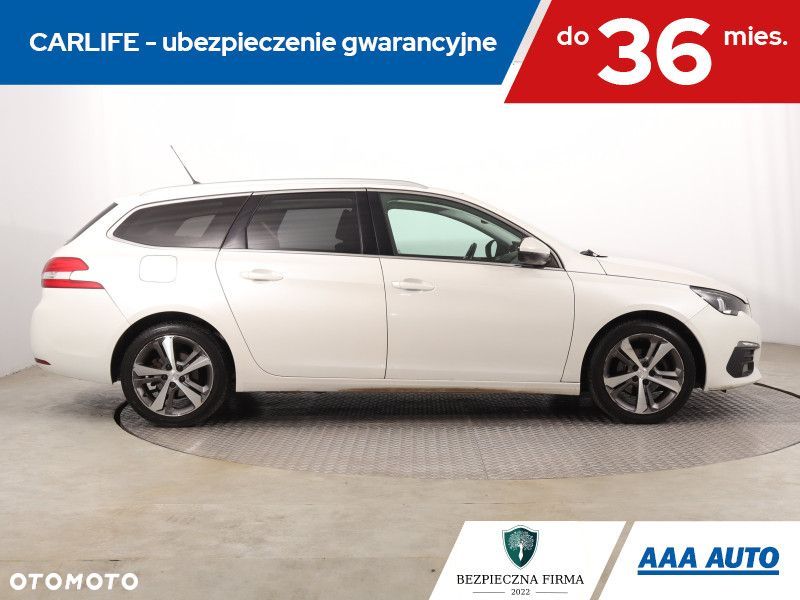 Peugeot 308 - 8