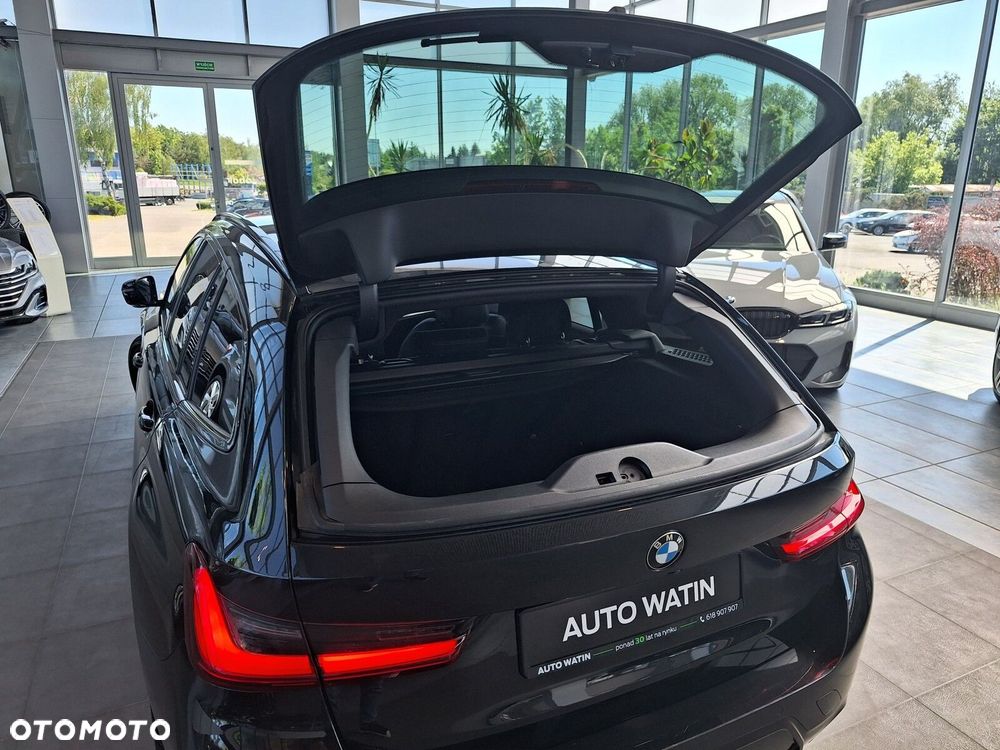 BMW Seria 3 320d xDrive mHEV M Sport - 18