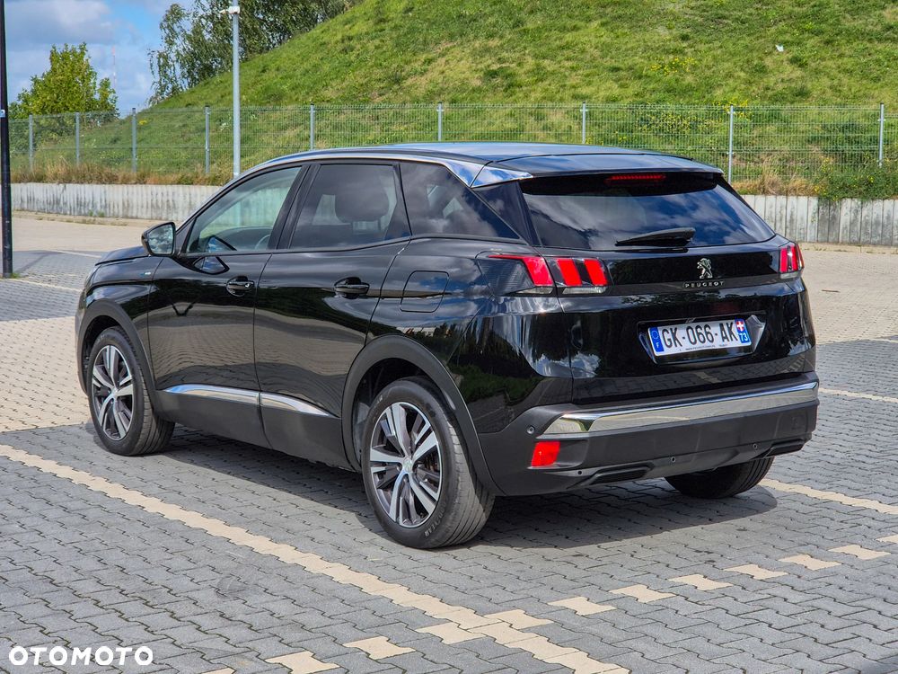 Peugeot 3008 1.6 PureTech HYbrid Allure S&S EAT8 - 9