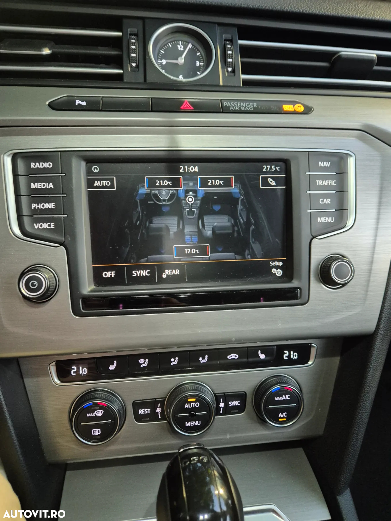 Volkswagen Passat Variant 2.0 TDI DSG Highline - 15