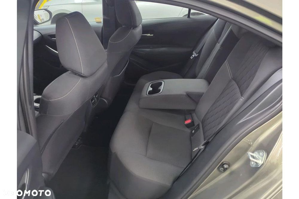 Toyota Corolla - 8
