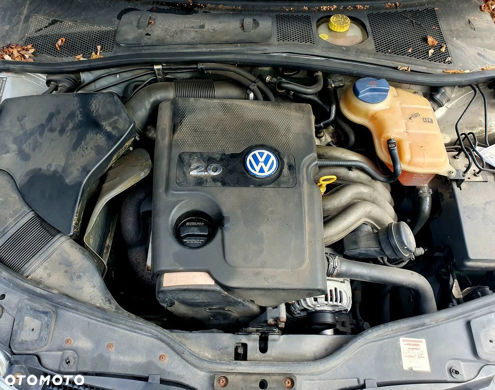Volkswagen Passat 2.0 Comfortline - 21