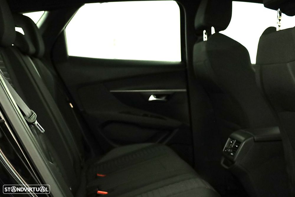 Peugeot 3008 1.6 Hybrid Allure e-EAT8 - 24