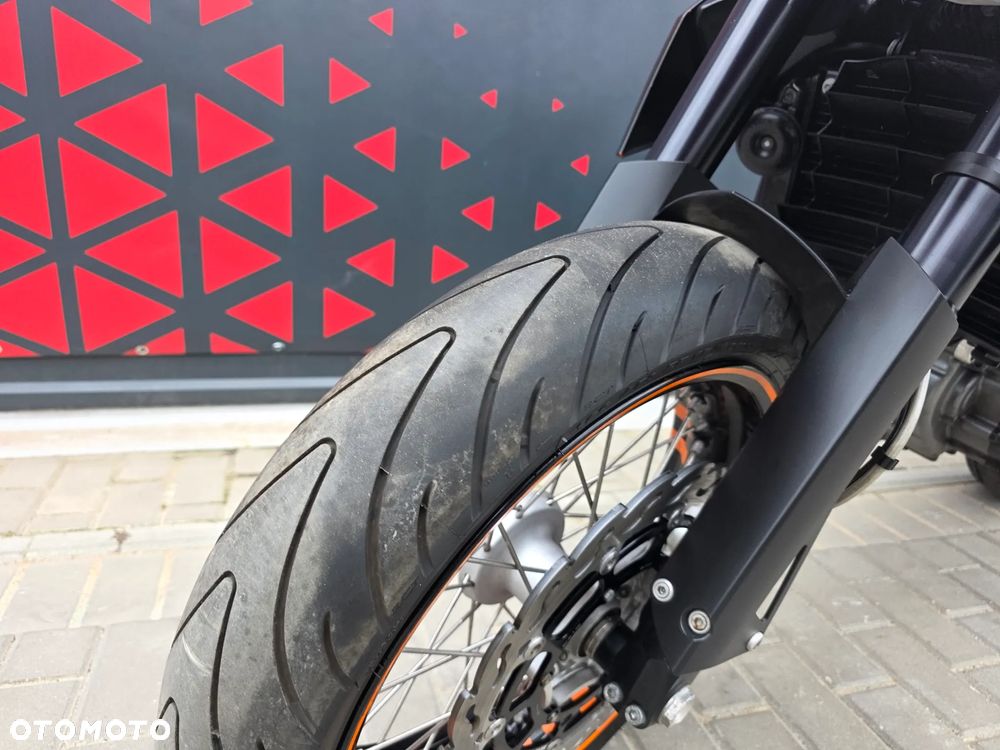 KTM SMC 690 - 16