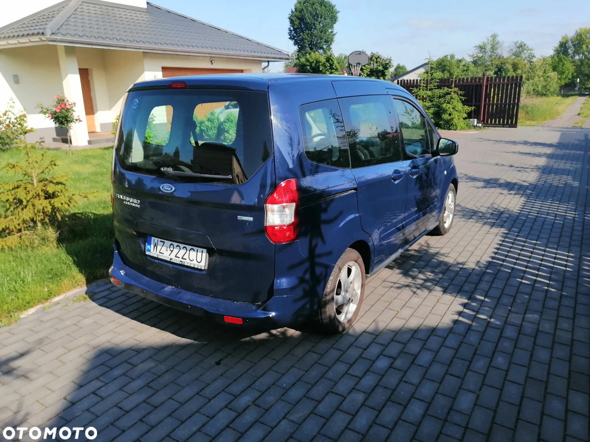 Ford Courier - 2