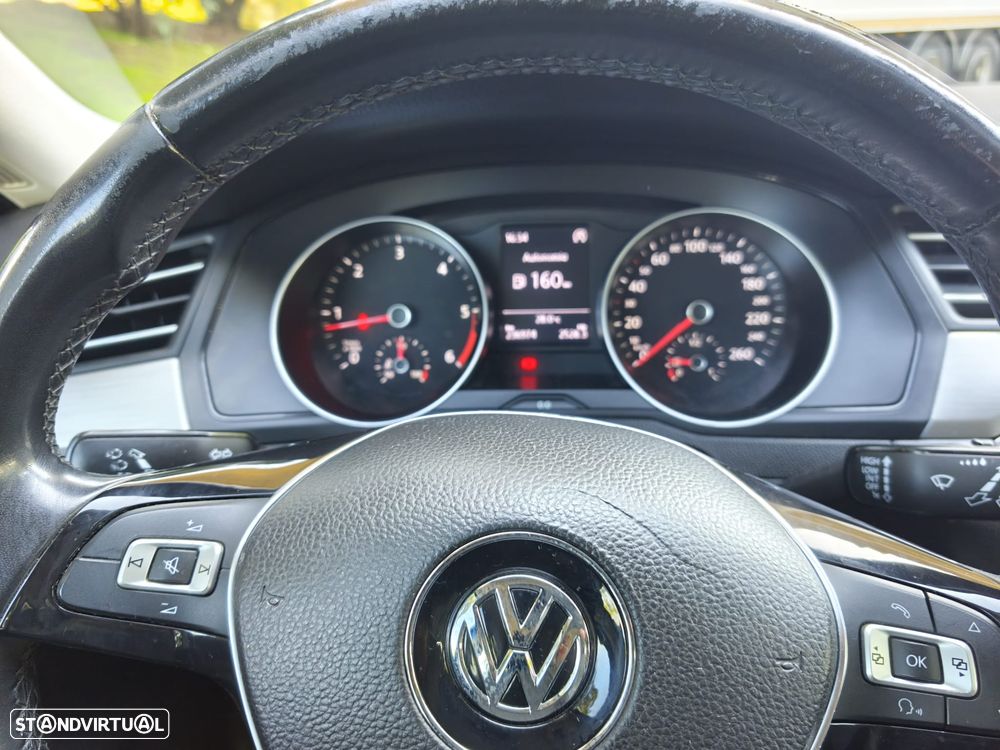 VW Passat Variant 1.6 TDI Confortline - 17
