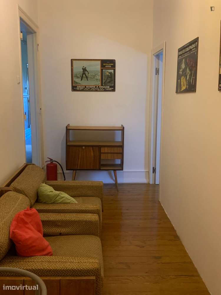 Quarto - localizado em São Bento Lisbon - Grande imagem: 5/33