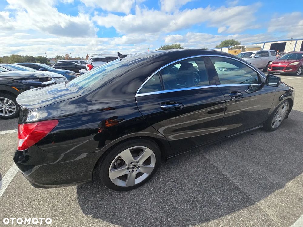Mercedes-Benz CLA - 4