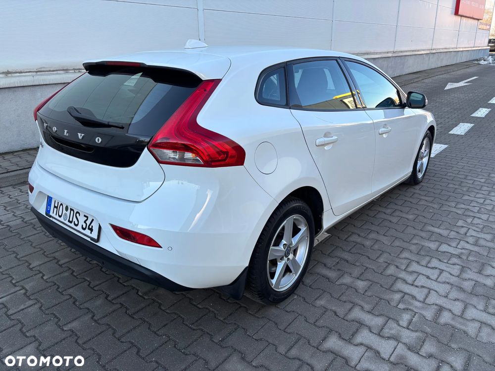 Volvo V40 D2 - 4