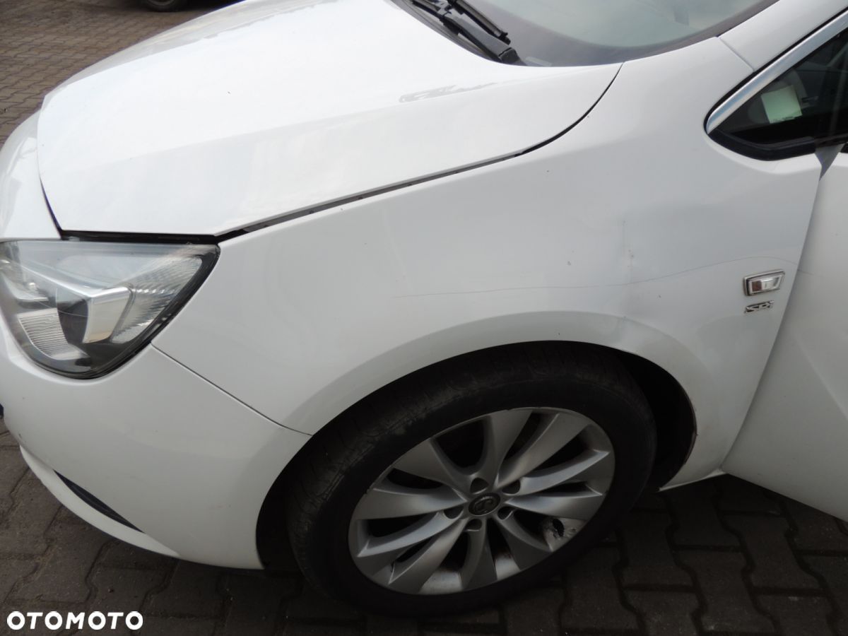 Ćwiartka nadwozia lewy przód OPEL Astra J GTC '14 1.4 T - 1