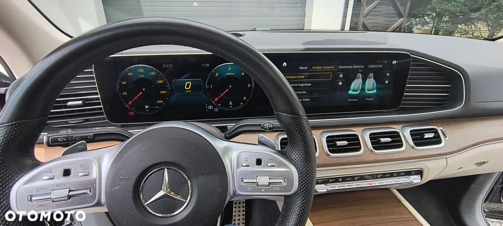 Mercedes-Benz GLS - 7