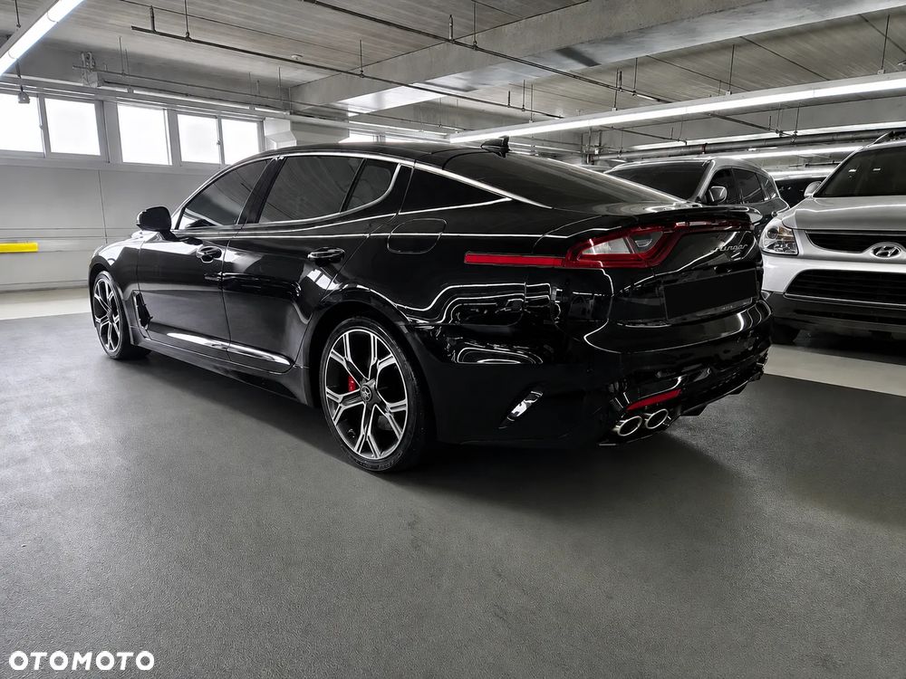 Kia Stinger 3.3 T-GDI AWD GT - 16