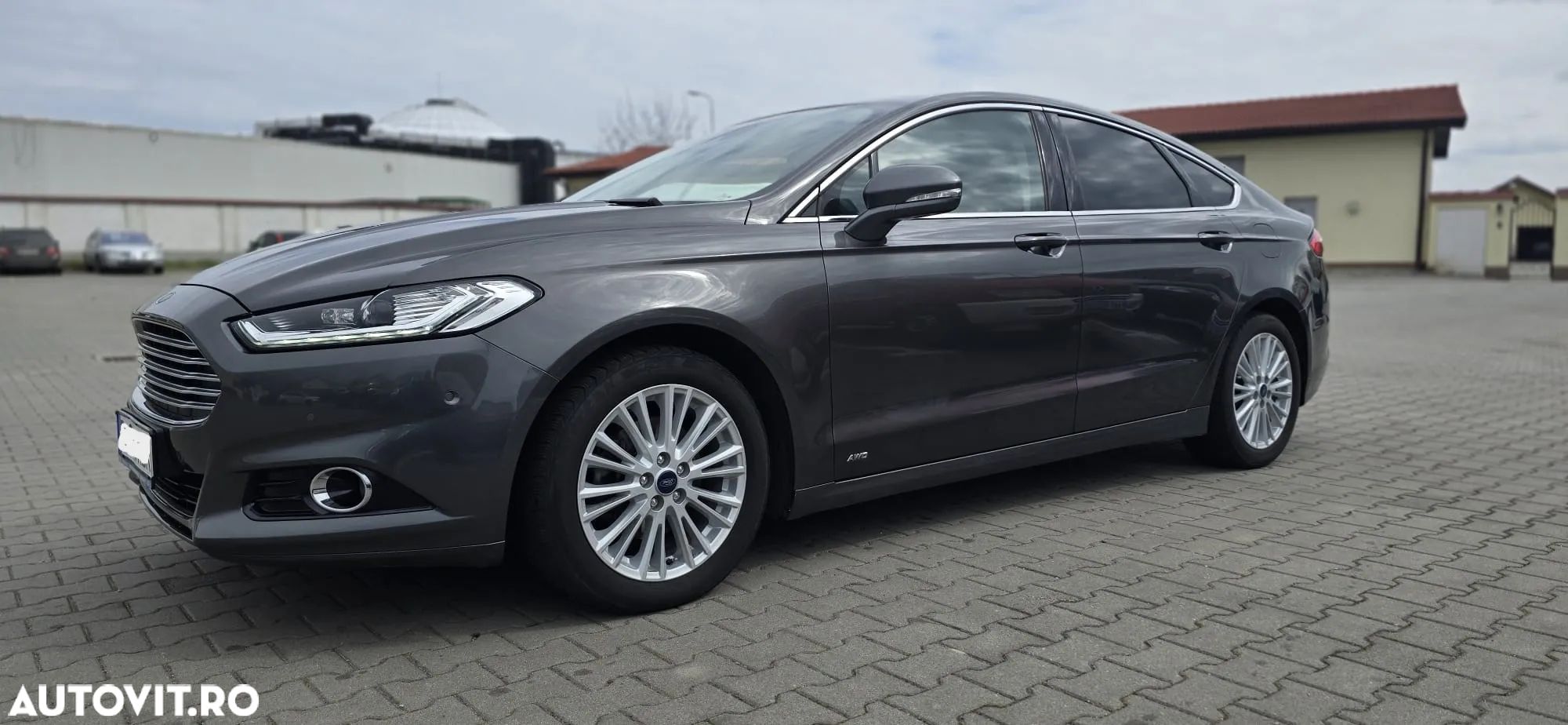 Ford Mondeo 2.0 TDCi Powershift AWD Titanium - 1