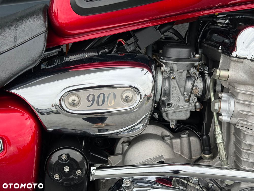 Triumph Thunderbird - 17