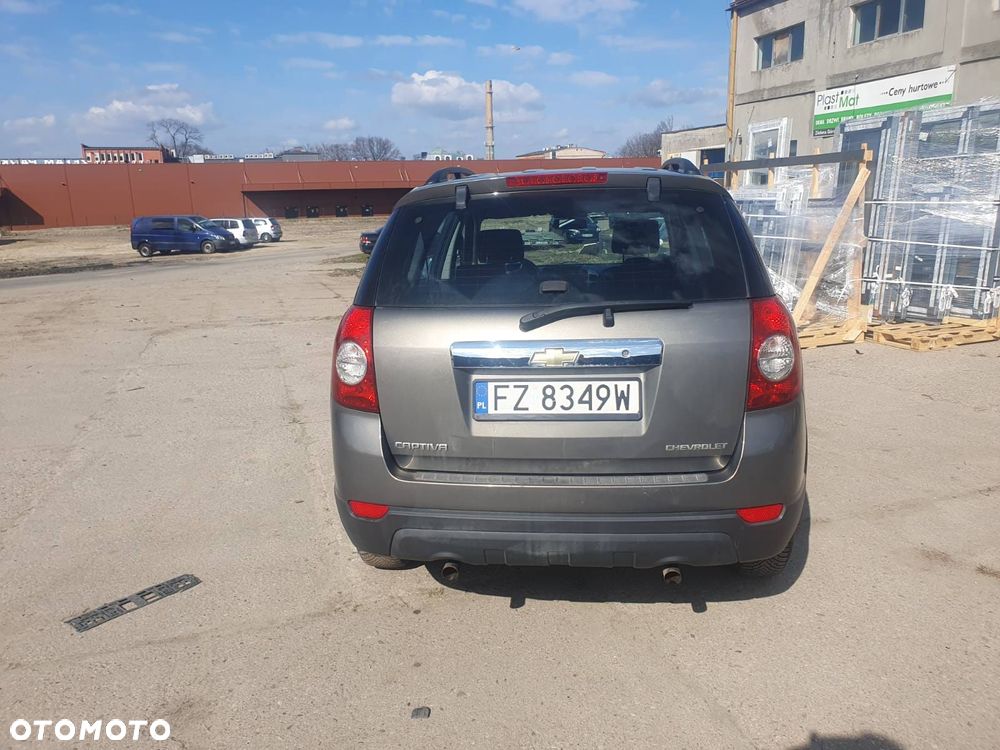 Chevrolet Captiva 2.4 2WD 5 Sitzer LS - 6
