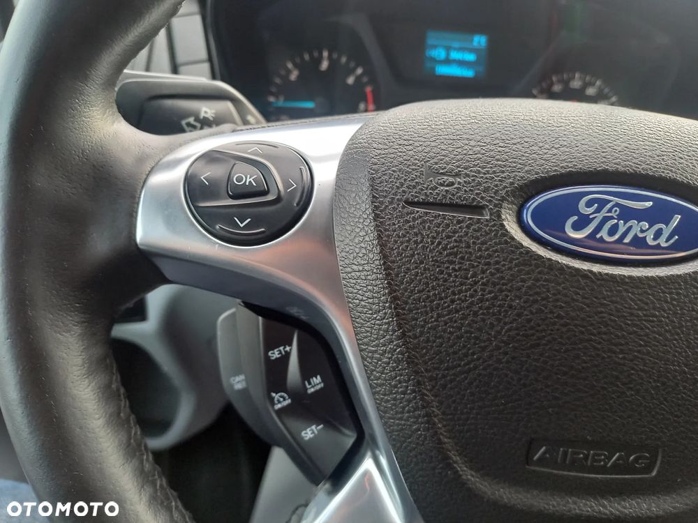Ford Transit - 19