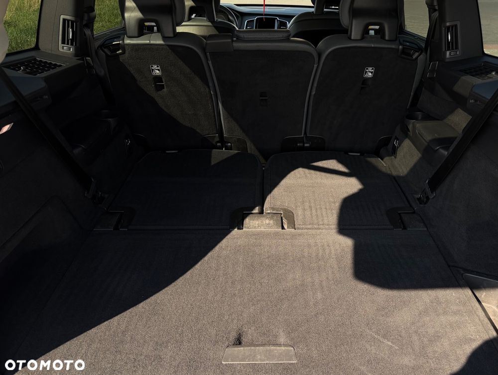Volvo XC 90 T8 AWD Twin Engine Geartronic Inscription - 8